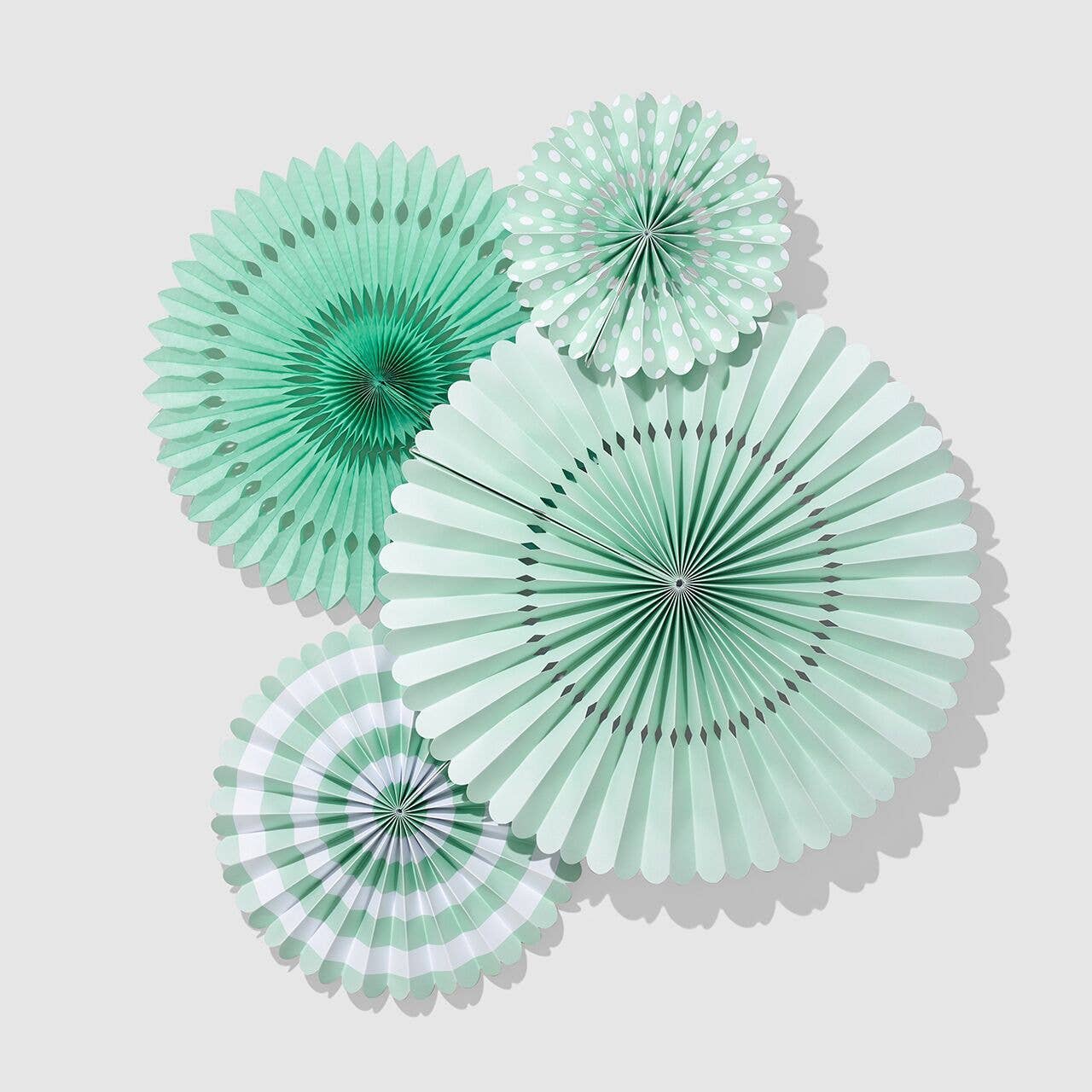 Mint Party Fans (4 per Pack)