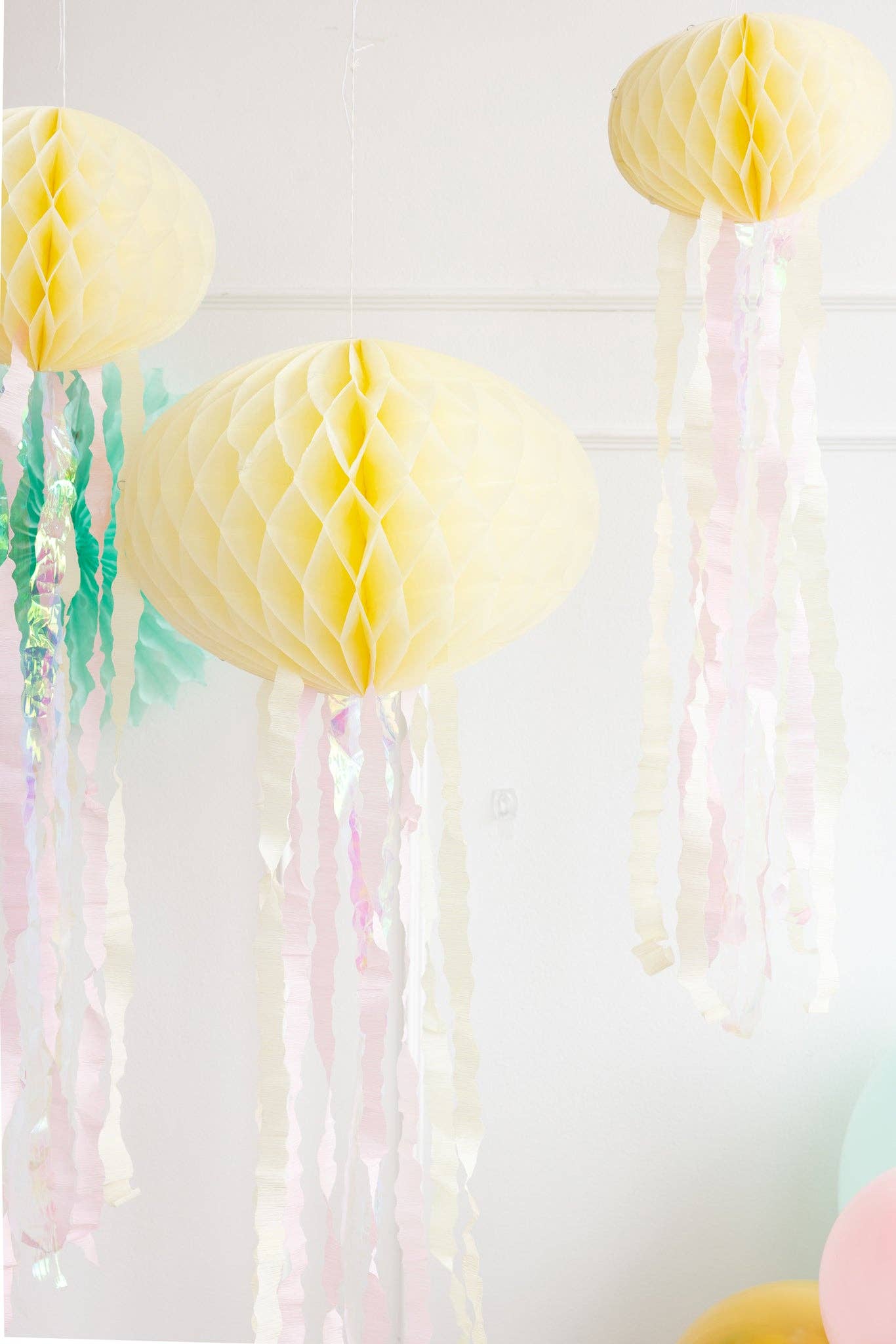 SEA1002 - Honeycomb Jellyfish Set