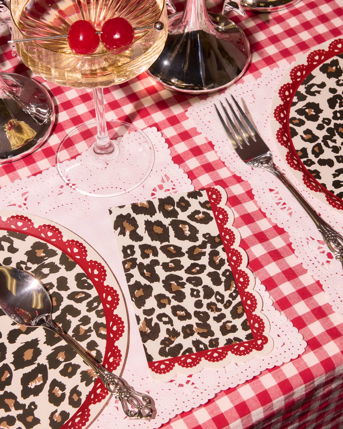 Wild Thing Napkins - 25 paper napkins, cheetah, safari, Vday