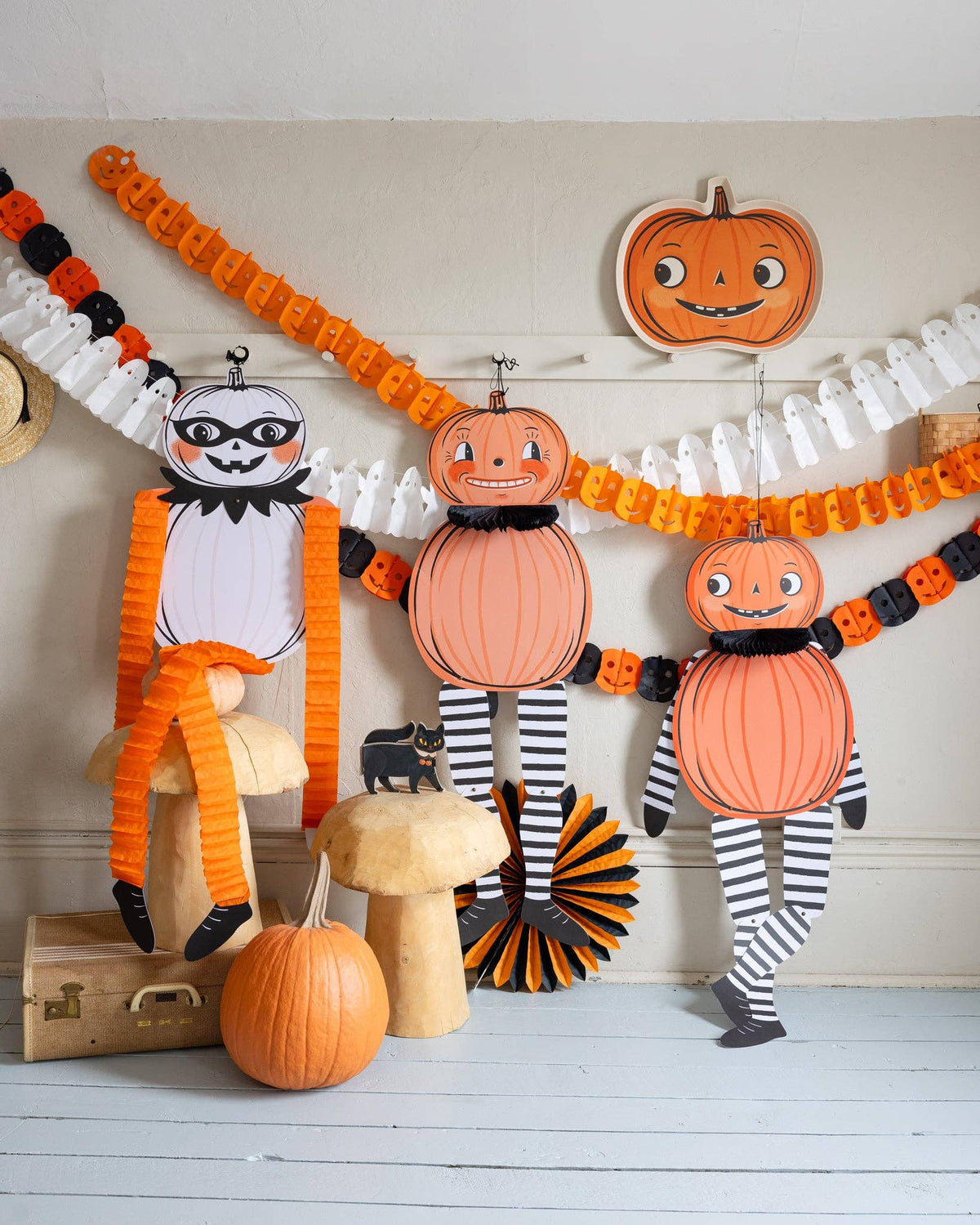 VHP1204 - Halloween Tissue Garland