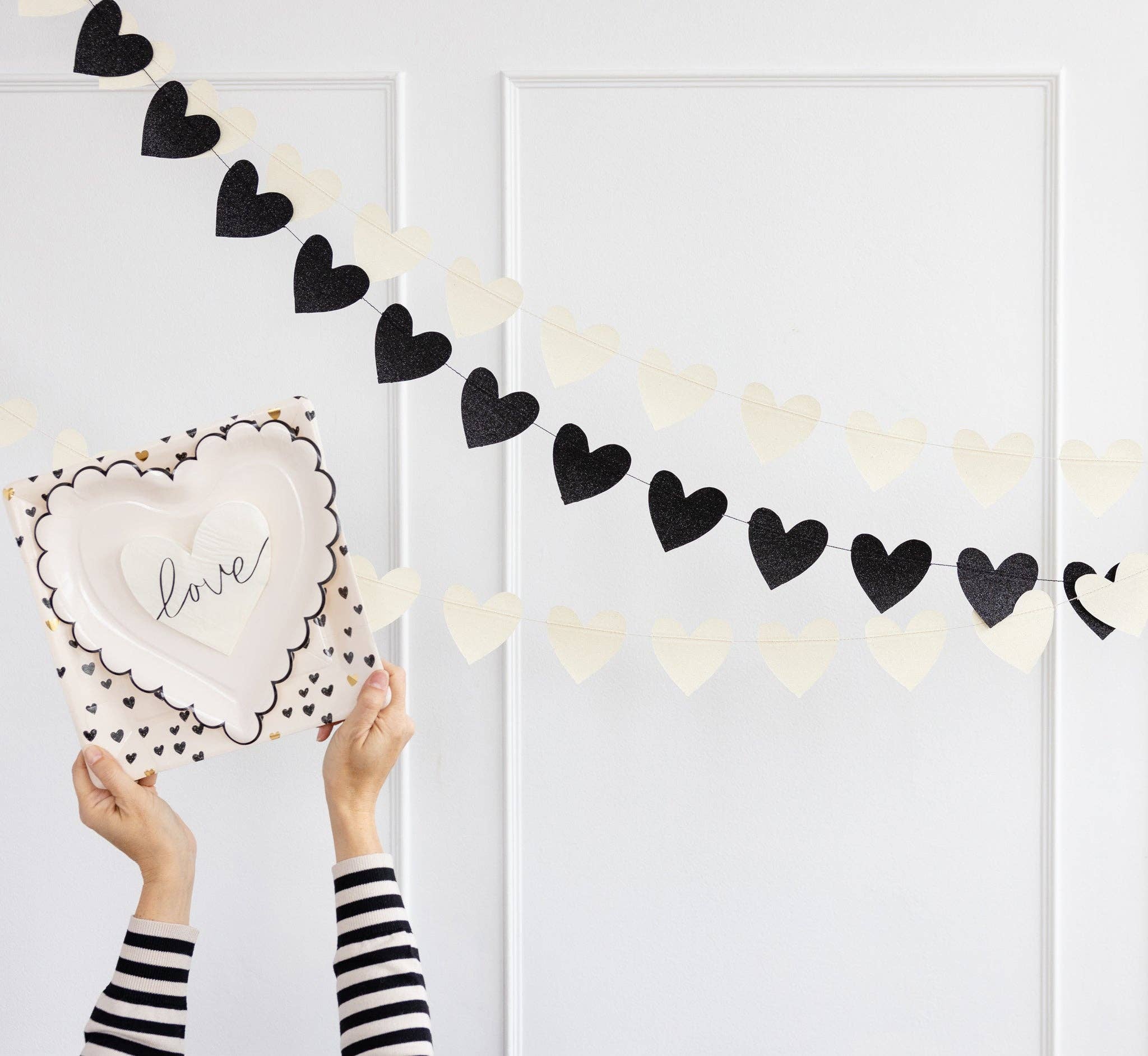 XOX1002 - Glitter Heart Banner Set