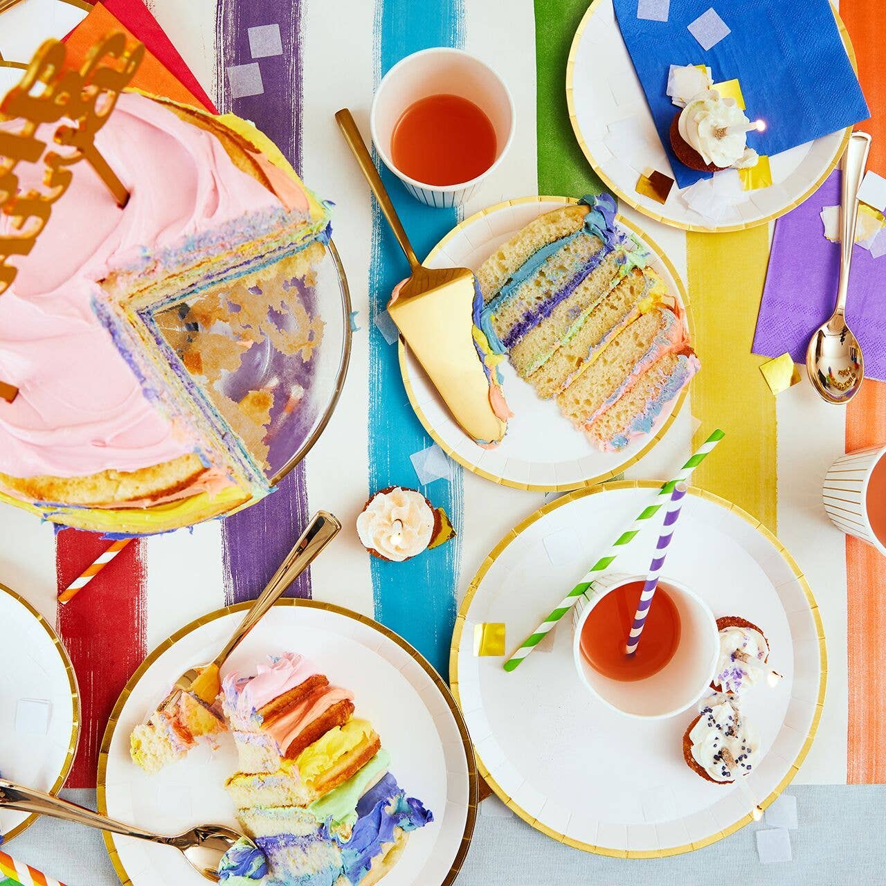 Sunshine Yellow Large Paper Party Plates (10 per Pack)