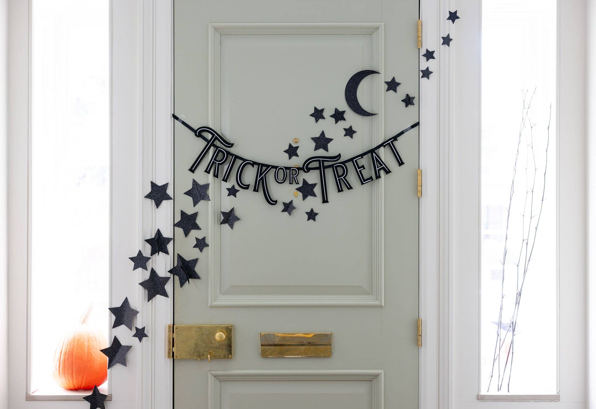 VHP1103 - Trick or Treat Felt Banner