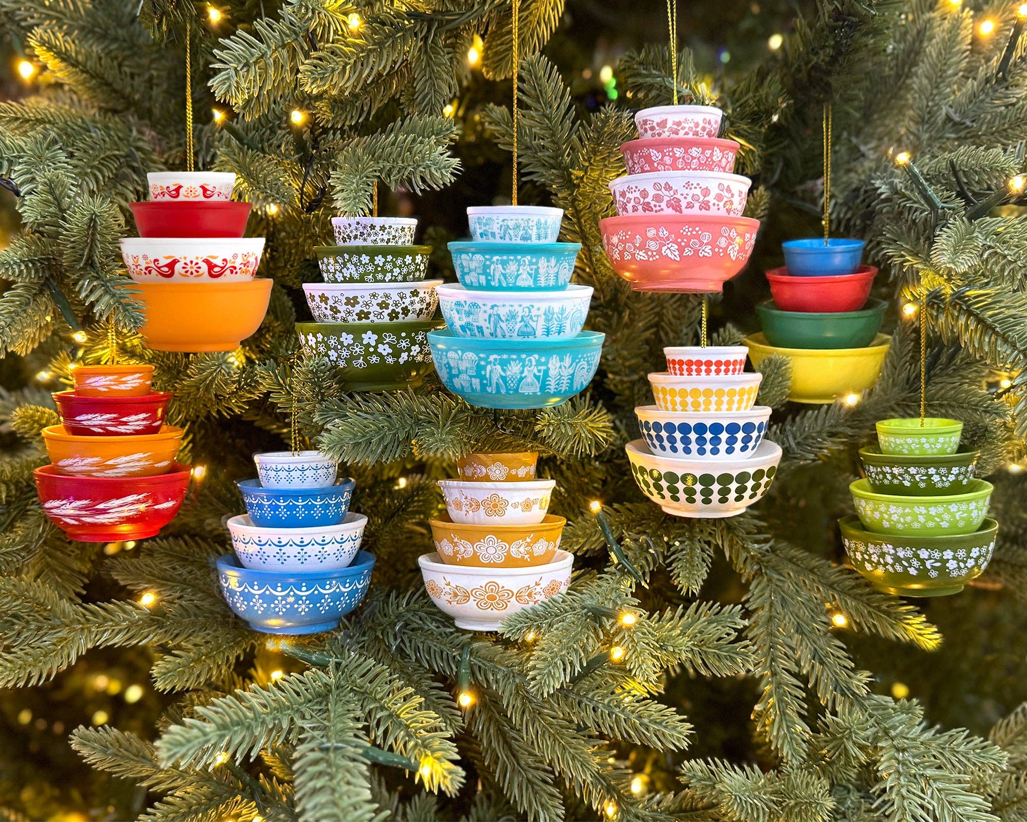 Mini Pyrex-Inspired Bowl Ornament | Retro Christmas Decor