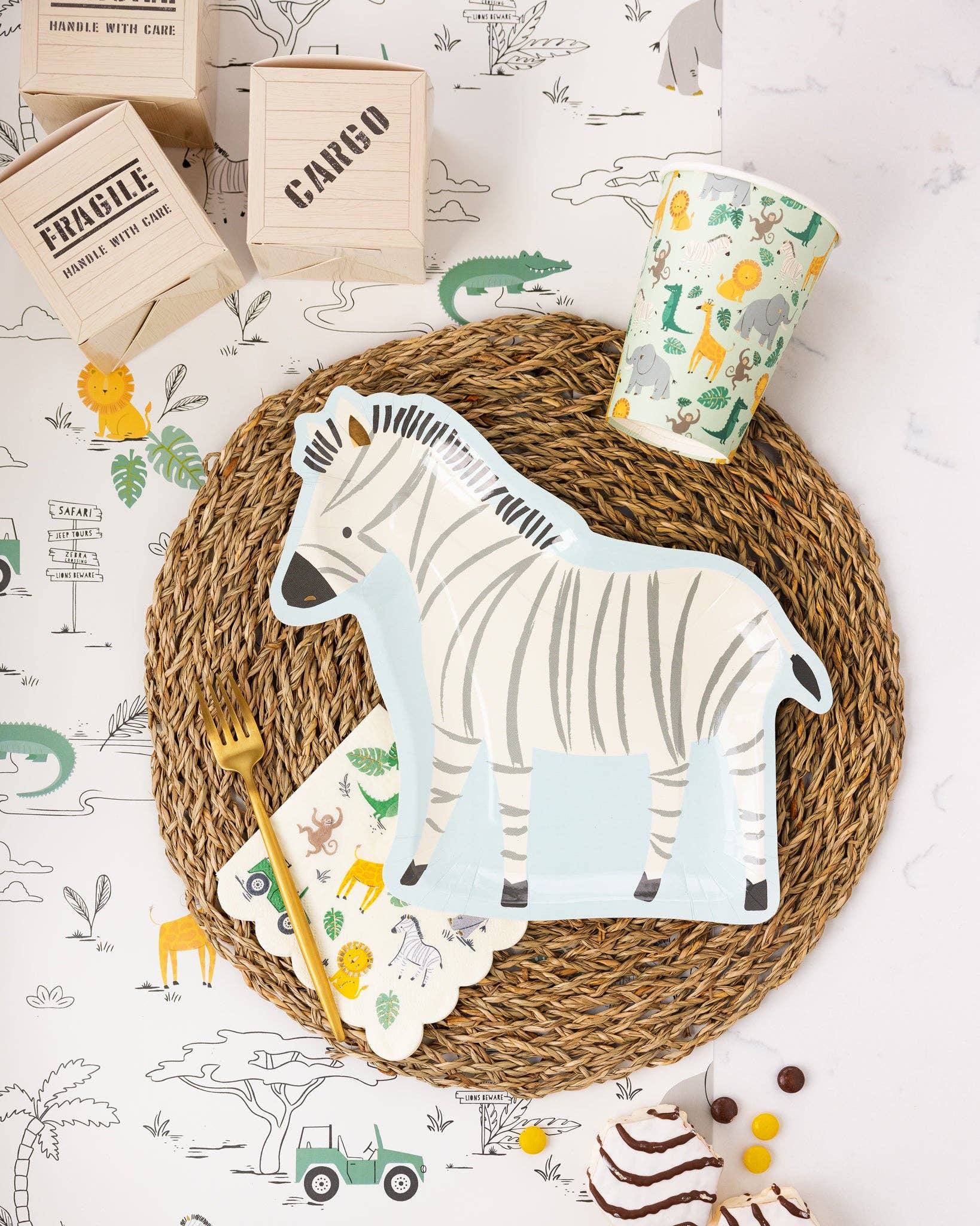 SAF907 - Safari Cargo Box Treat Boxes