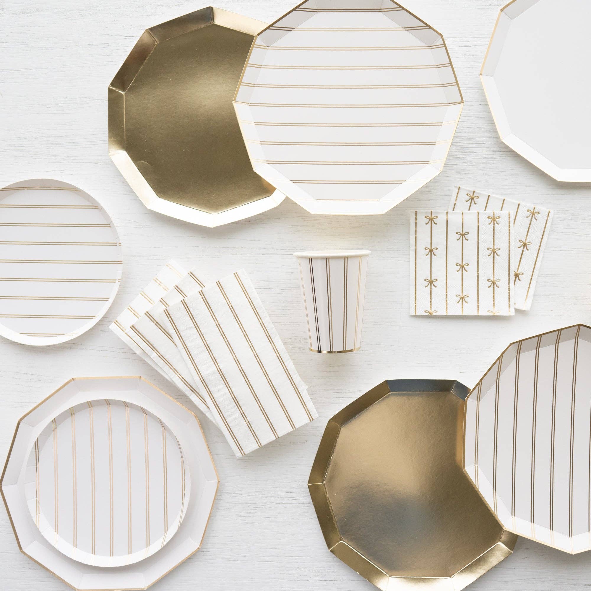 GOLD SIGNATURE STRIPE SMALL PLATES