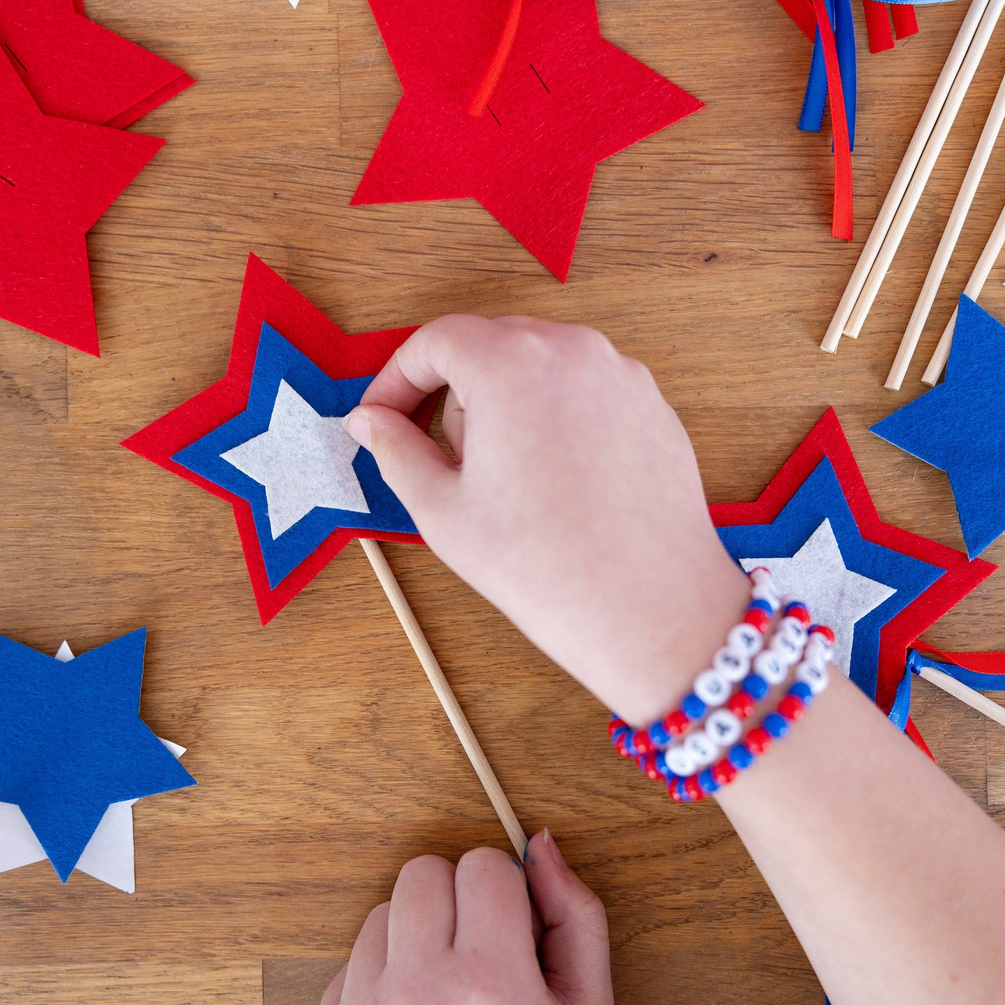 PLKC103 - DIY Patriotic Wands