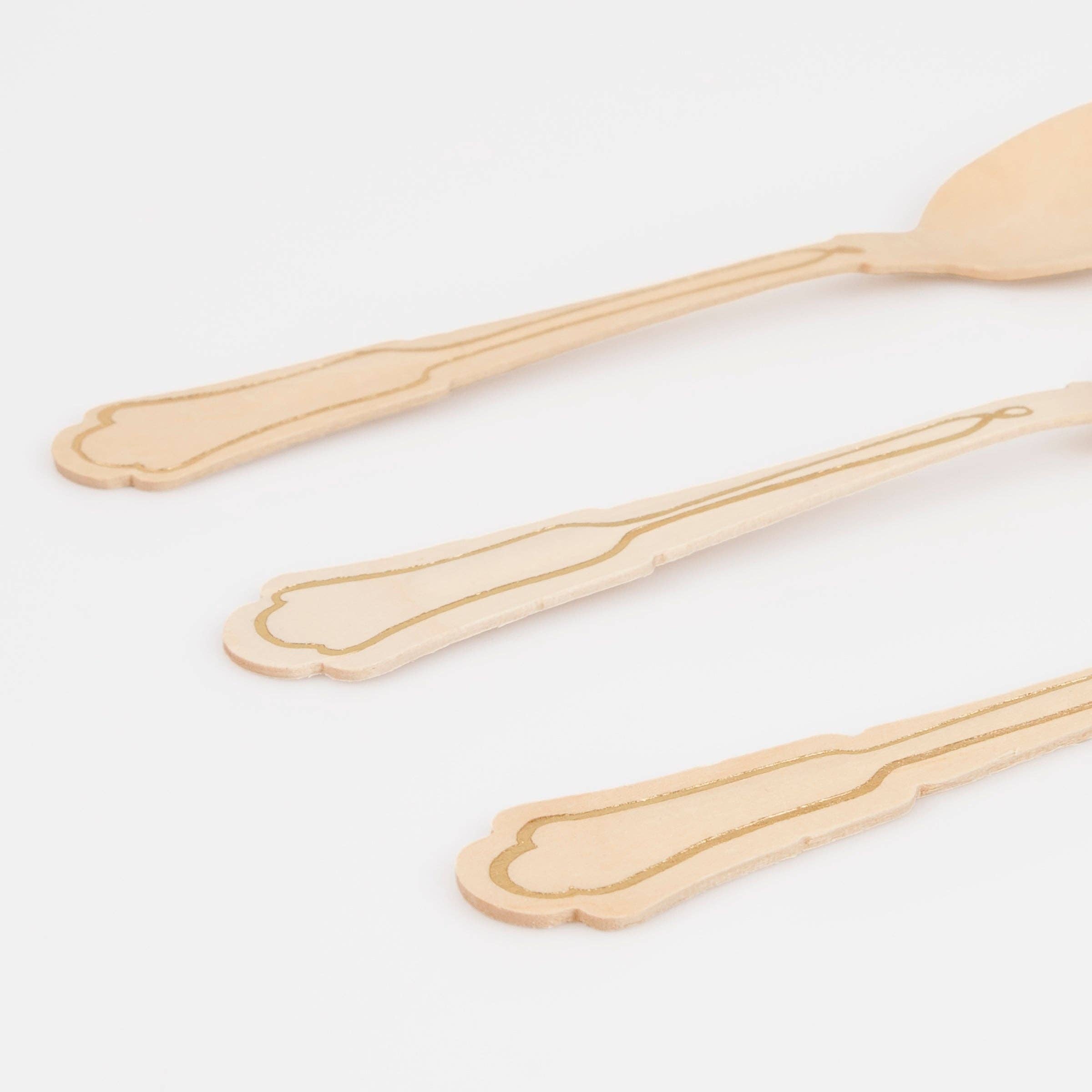 Elegant Gold Wooden Cutlery