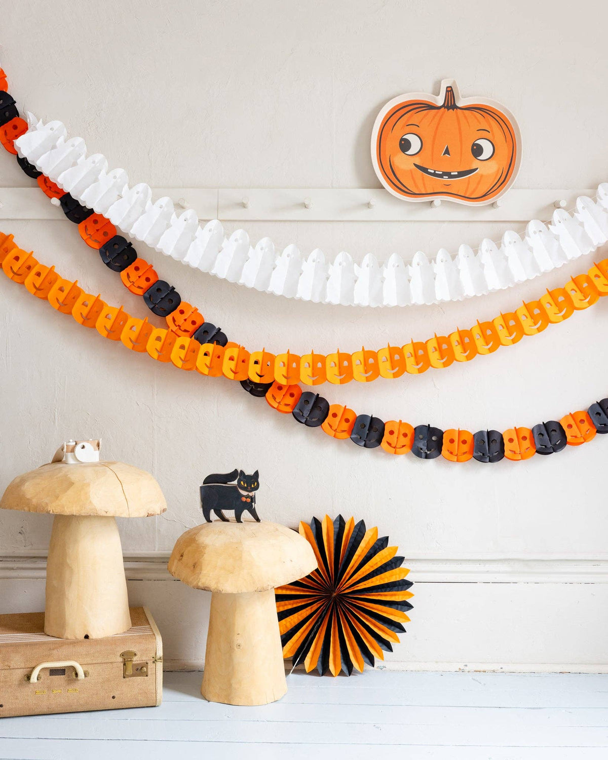 VHP1204 - Halloween Tissue Garland