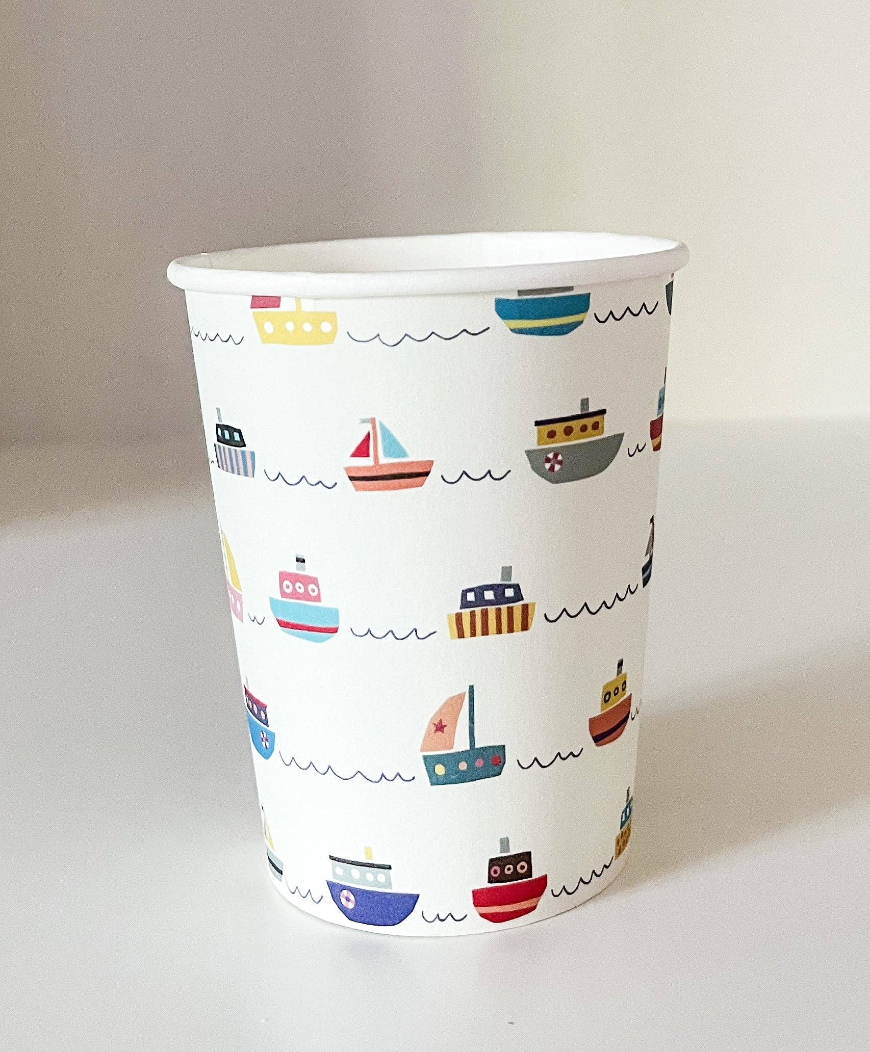 Sail Boat Patterned Disposable Cups, 8-Pack
