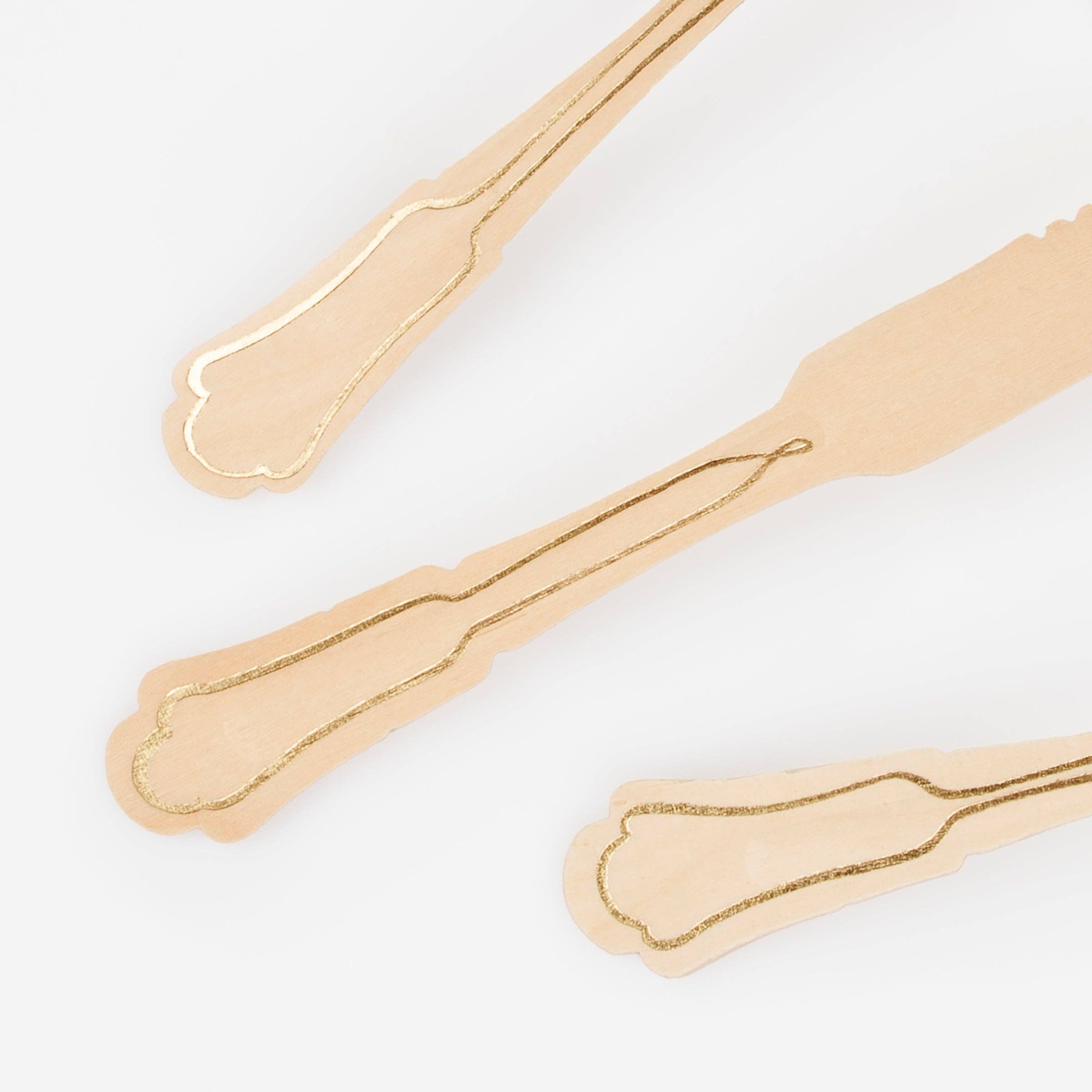Elegant Gold Wooden Cutlery